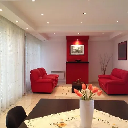 Vilă All Villa 150 M2 And Garden 700 M2 - Contactless Self Check-In